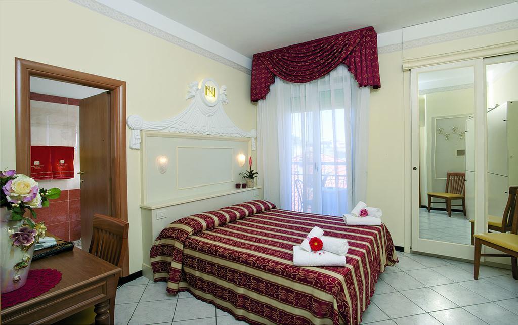 Hotel Nord Est Gabicce Mare Kültér fotó